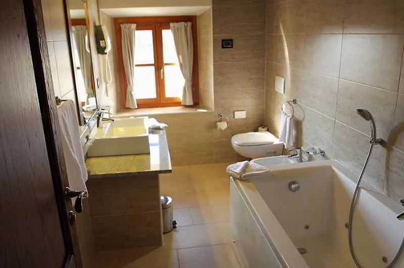 Hotel Cascina Canova Uggiate